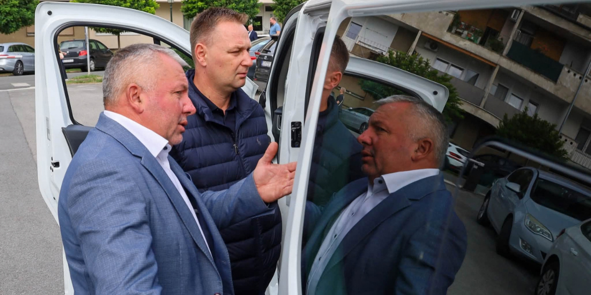 Sportaši dobili novi kombi, po jednom detalju se razlikuje od svih dosadašnjih